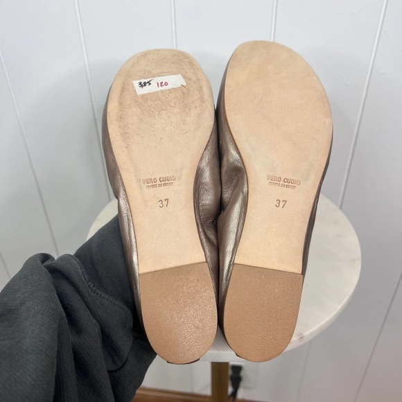 Bells & Becks Gold Ballet Flats 100% Leather SZ 37 US 7 - Picture 6 of 6